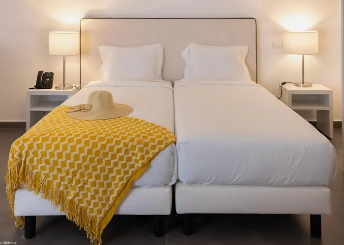 Oasis White Hotel