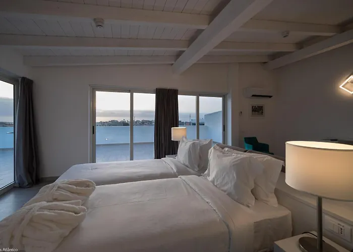 Oasis White Hotel