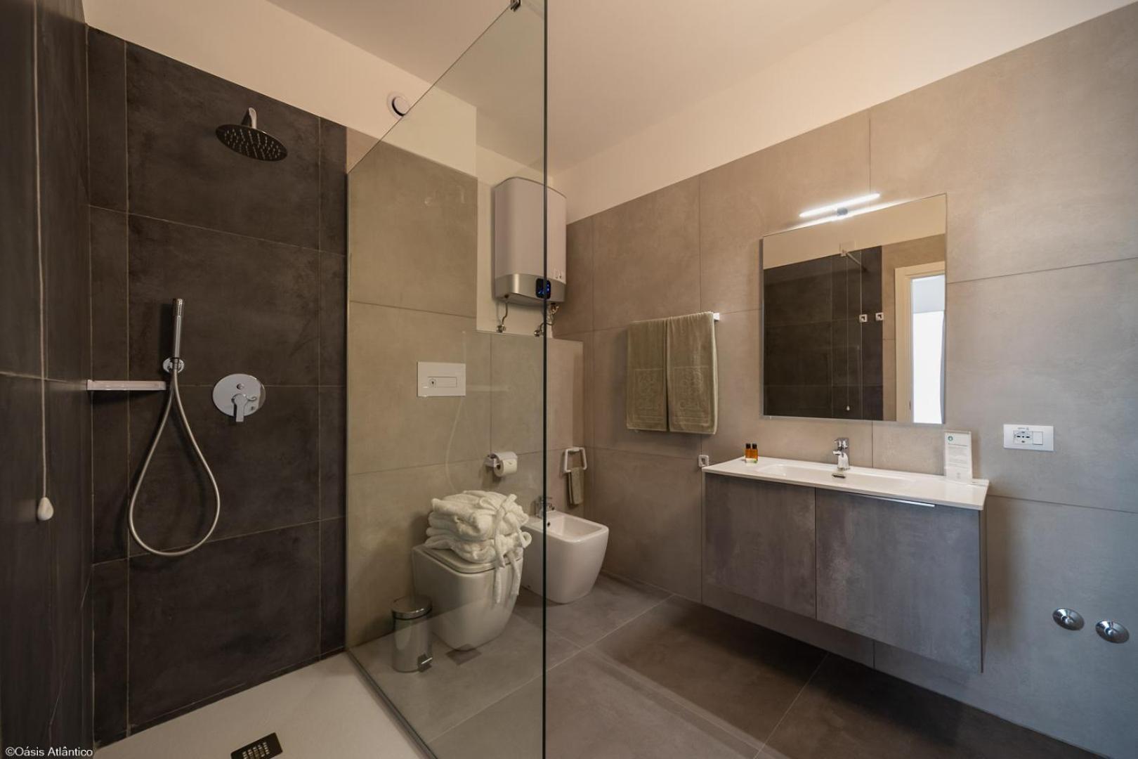 Oasis White Hotel